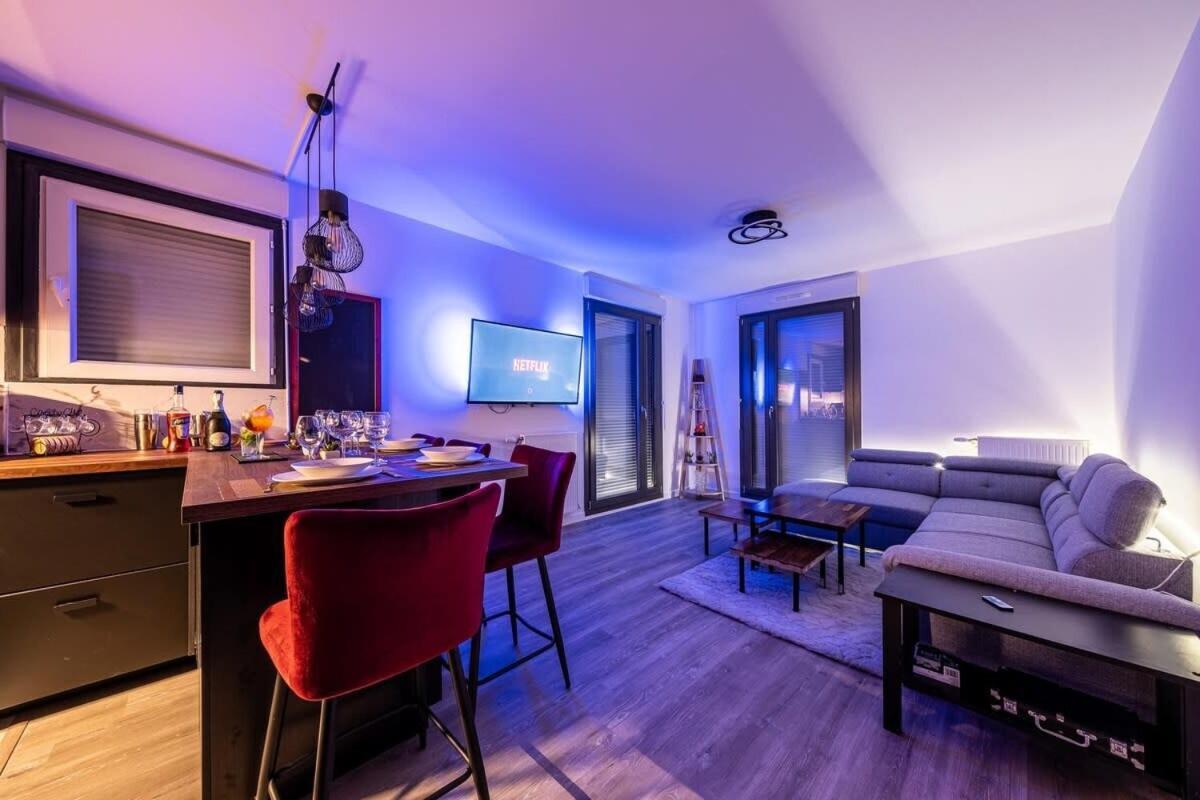 Disney Skyline Suite Бюсси-Сен-Жорж Экстерьер фото